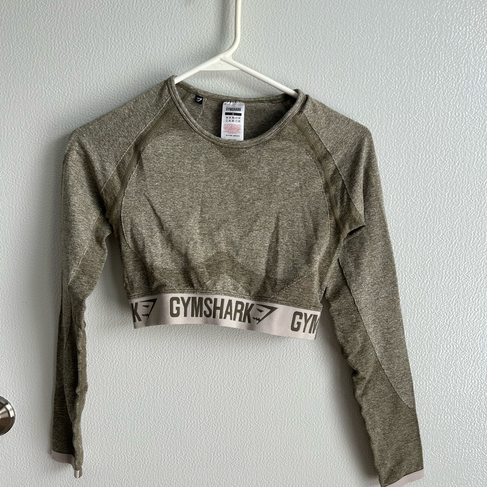 Gymshark Long Sleeve Crop Top Green / Khaki. Size Small